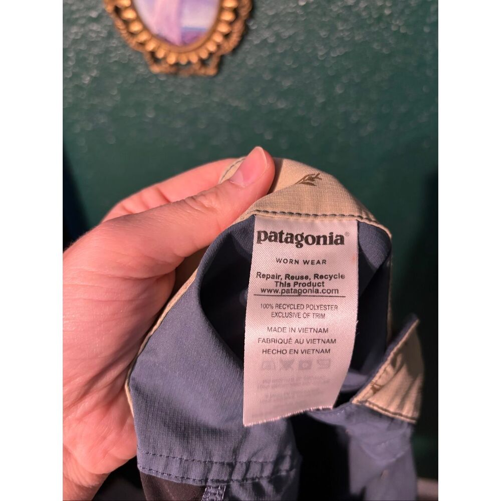 Patagonia Blue Board Shorts Size 36 - Picture 3 of 4